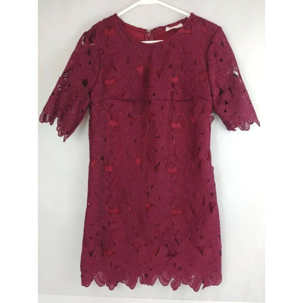 Moon Brand Short Sleeve Marroon Lace Dress Size Medium